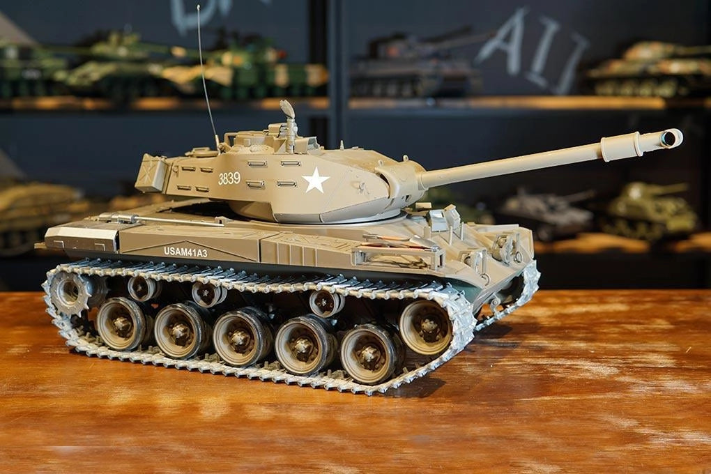 Heng Long 3839 USA M41 Walker Bulldog Professional Edition 1/16 Scale Light Tank - RTR