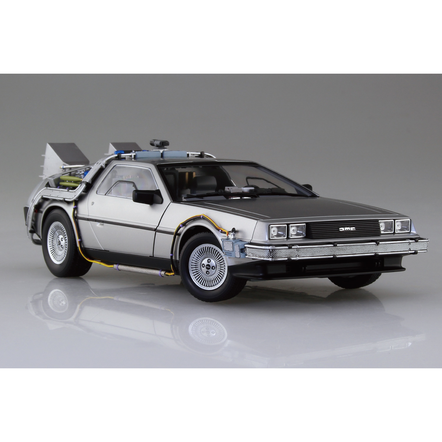 Aoshima 06436 1/24 Time Machine from Back To The Future Part I