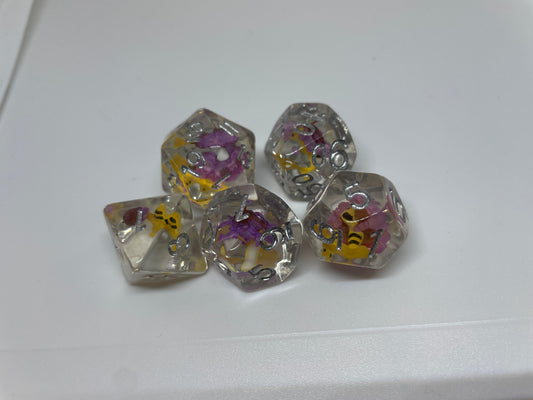 Gamerz Guard RD00612 Spring Bee Critters Resin 7 Dice Set