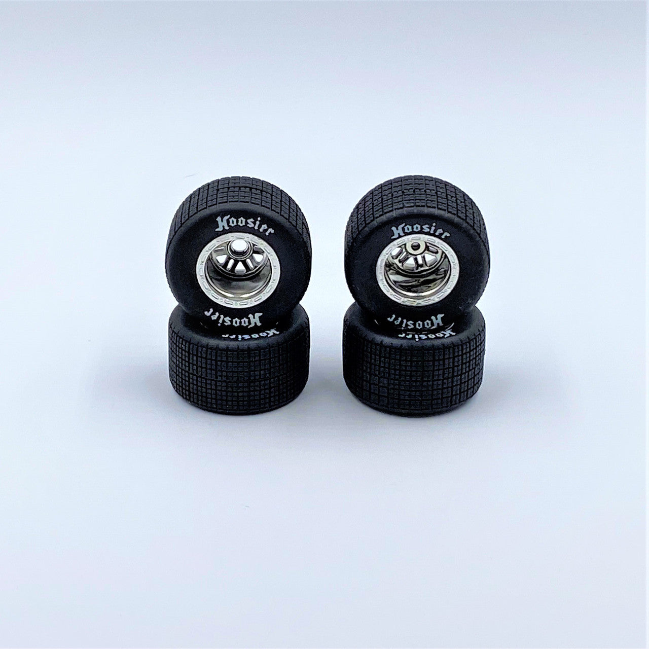 1RC Racing 5540 FR/RR Tires & Chrome Wheels, 1/18 LM