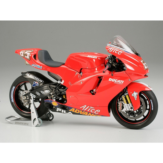 Tamiya 14101 Ducati Desmosedici Racing Motorcycle