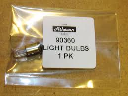 Athearn 90360 HO Locomotive Light Bulb (2)