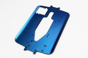 Traxxas 5122R Chassis, 6061-T6 aluminum (4.0mm) (blue) (standard replacement for all Maxx® series)