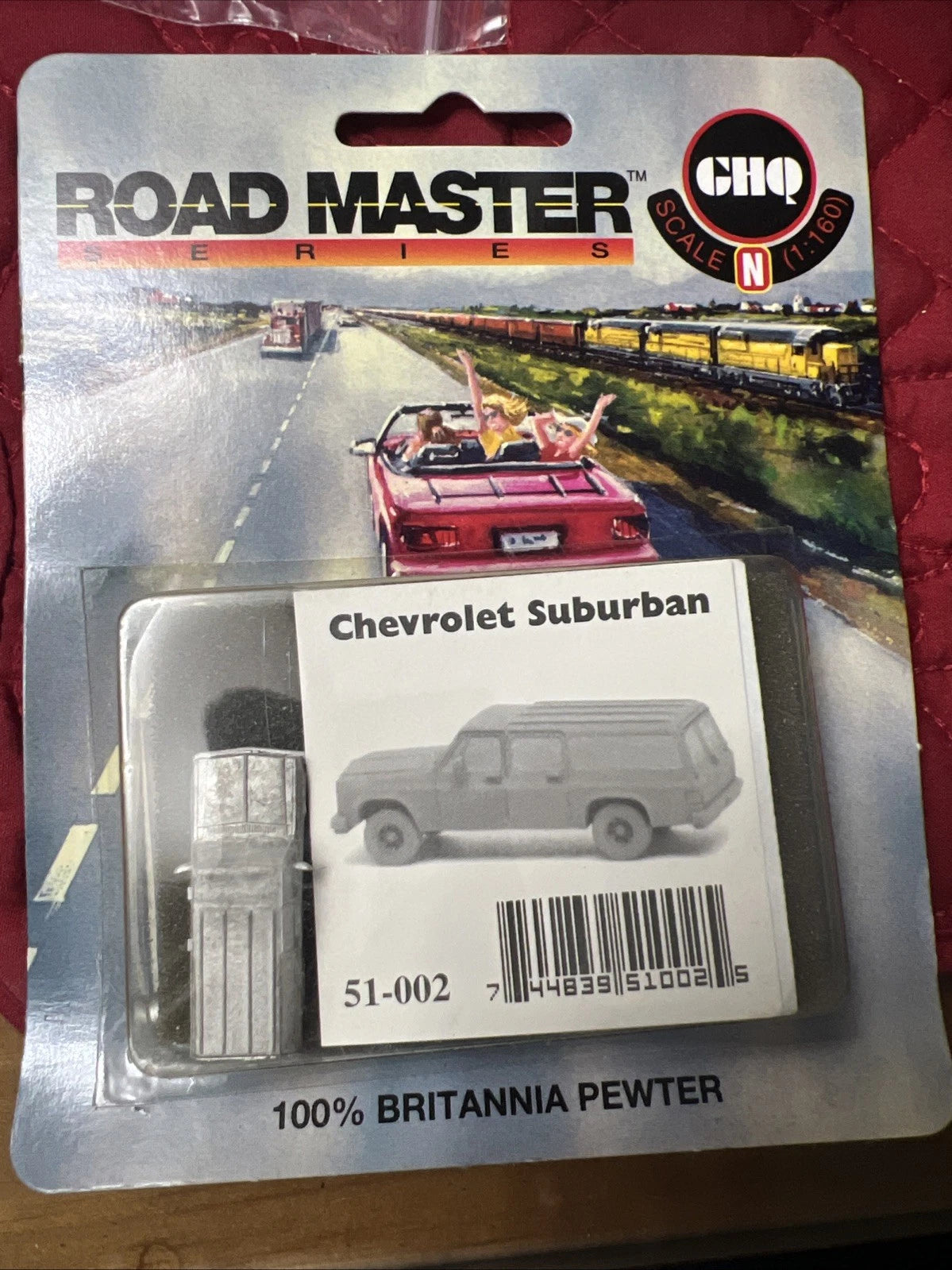 Road Master 51002 N Scale Chevrolet Suburban